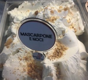 gelato-marco_trieste_mousse-mascarpone-e-noci